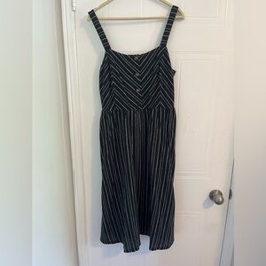 Reitmans Black Dress